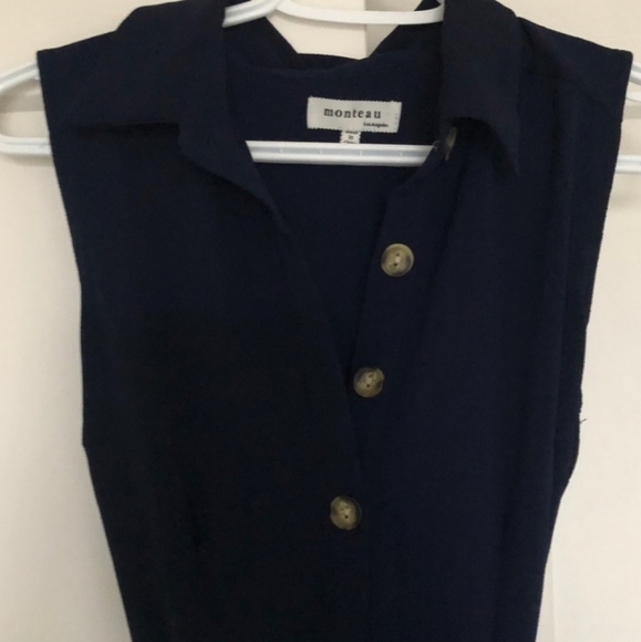 Monteau Collared Dress with Belt - Picture 9 of 10